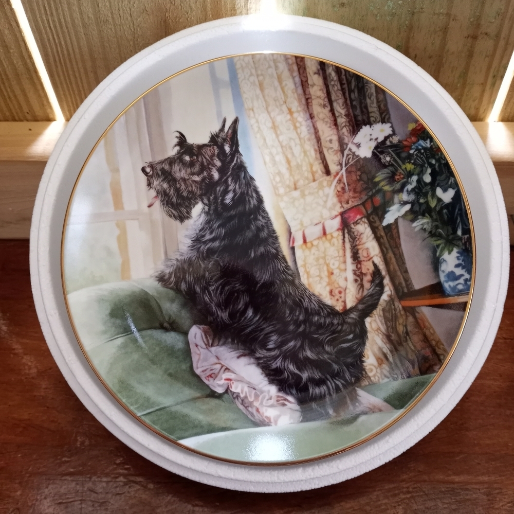 2004 Danbury Mint Scottish Terrier Dog Plate